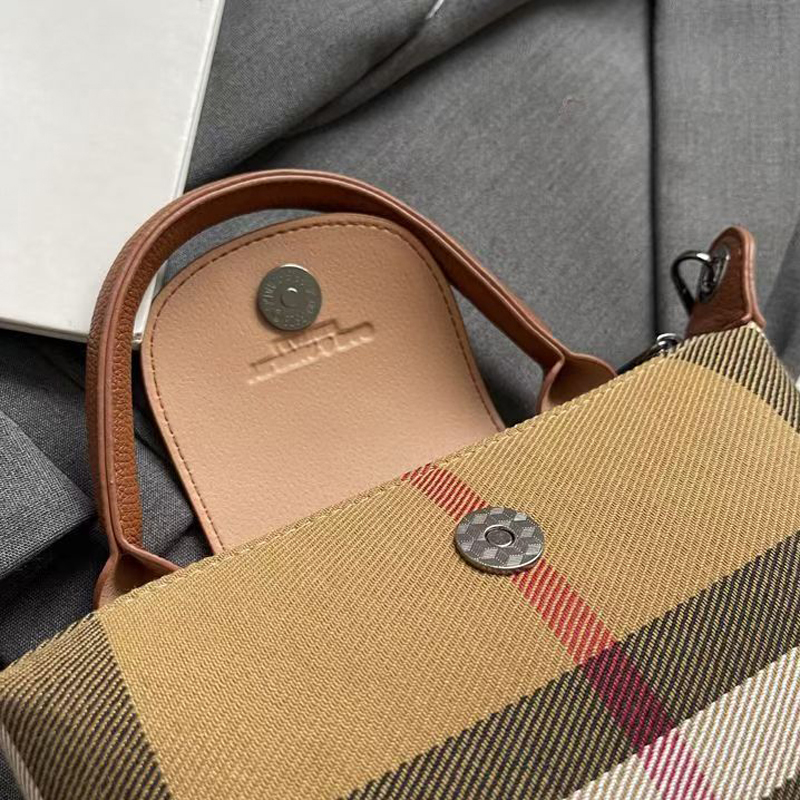Designer bag Luxury bag Shoulder bag New women's bag Multi functional shoulder bag Horizontal mini letter canvas bag Canvas bag 20cm mini bag