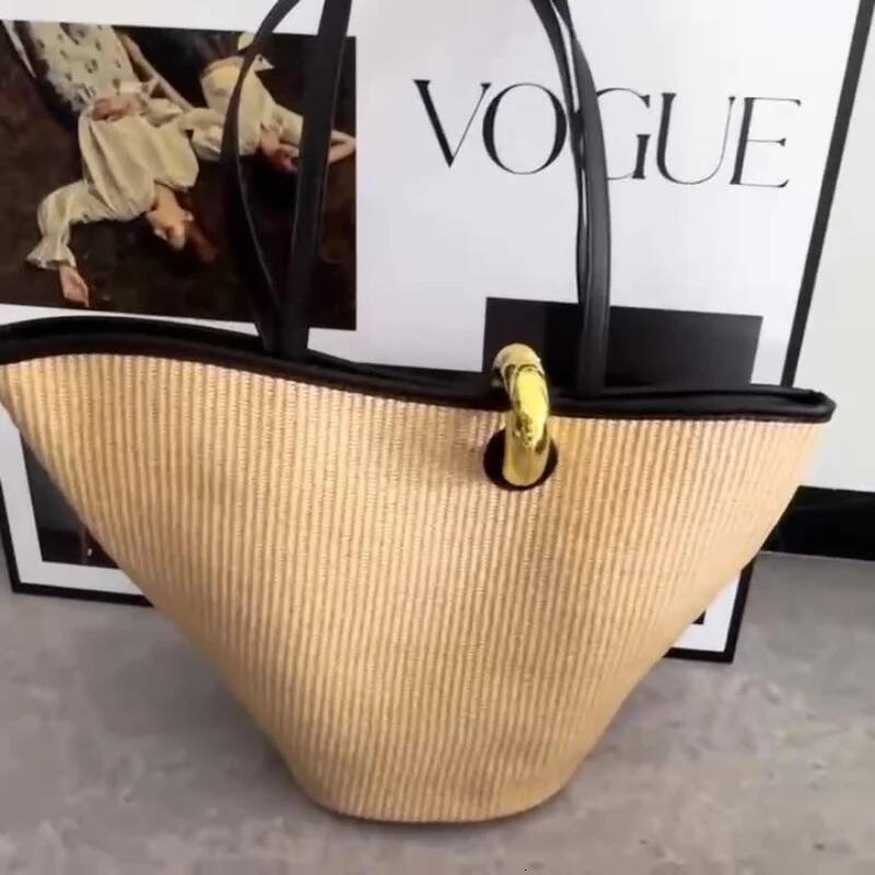 2025 Summer Large Capacity Irregular Shape Straw Weaving Handbag For Women Casual Fashionable Raffia Grass Bucket Travel Bag