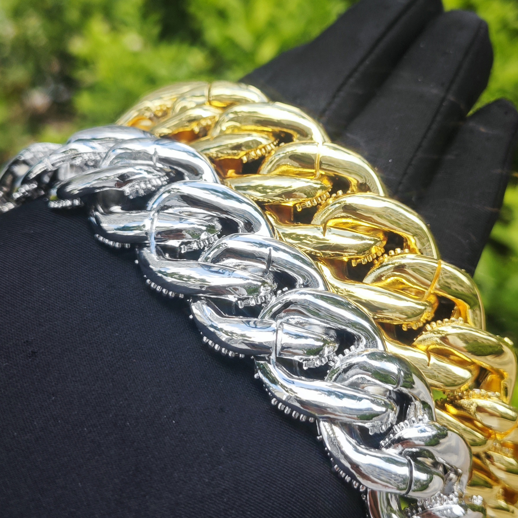 T-Step Cut Diagonal Clasp Crescent Cuban Chain Luxury VVS Moissanite Iced Out Hip Hop Streetwear Edgy Statement Jewelry Passes the Diamond Tester