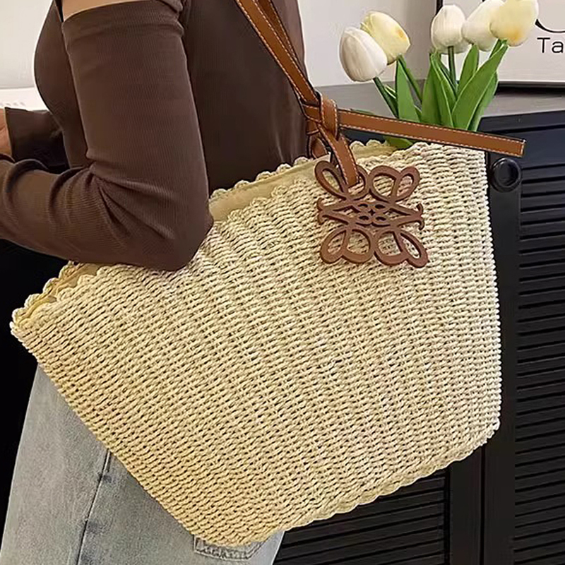 Straw Bag Tote Bag Designer Bag Fashion Shoulder Bag Woven Bag French Large Capacity Vegetable Basket Bag Summer Seaside Beach Bag Women's Crossb