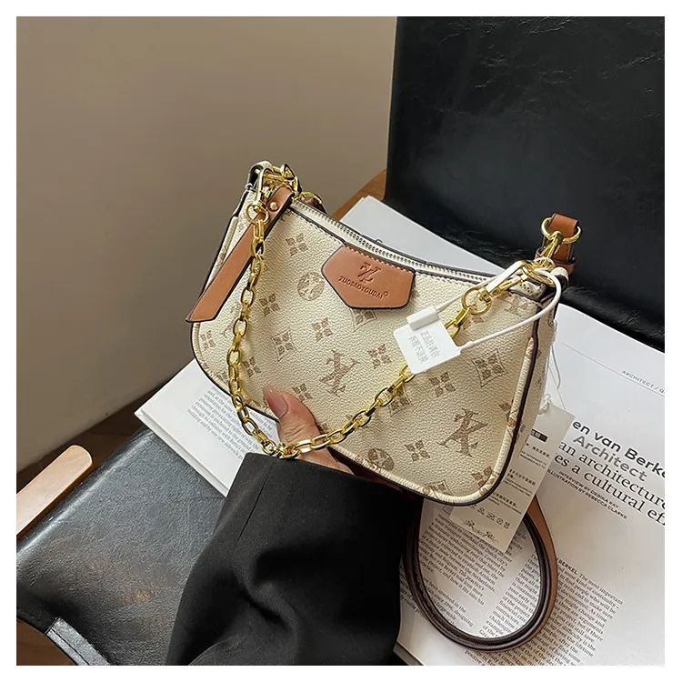 Designer bag luxury shoulder bag high-quality and fashionable women's leather embossed crossbody bag, vintage chain handbag letter striped luxury