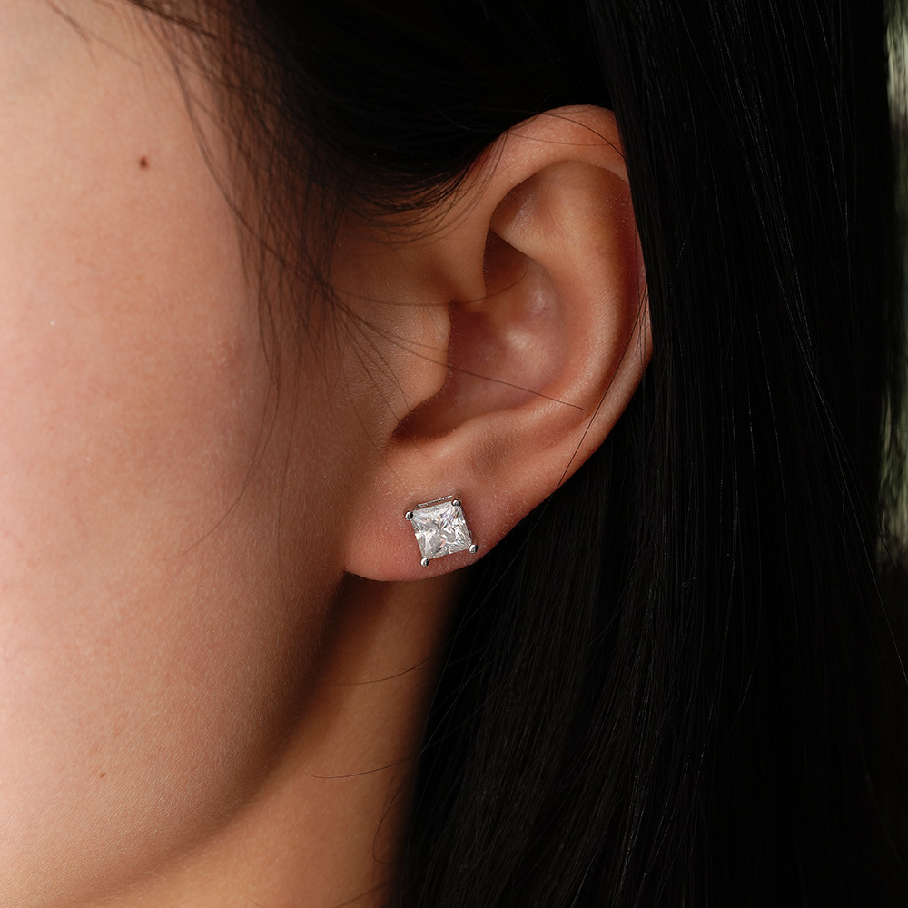 2025 Rulalei Ins Top Sell Stud Earrings Simple Fashion Jewelry Genuine 100% 925 Sterling Silver Princess Cut White Lab Moissanite Diamond Women Elegan