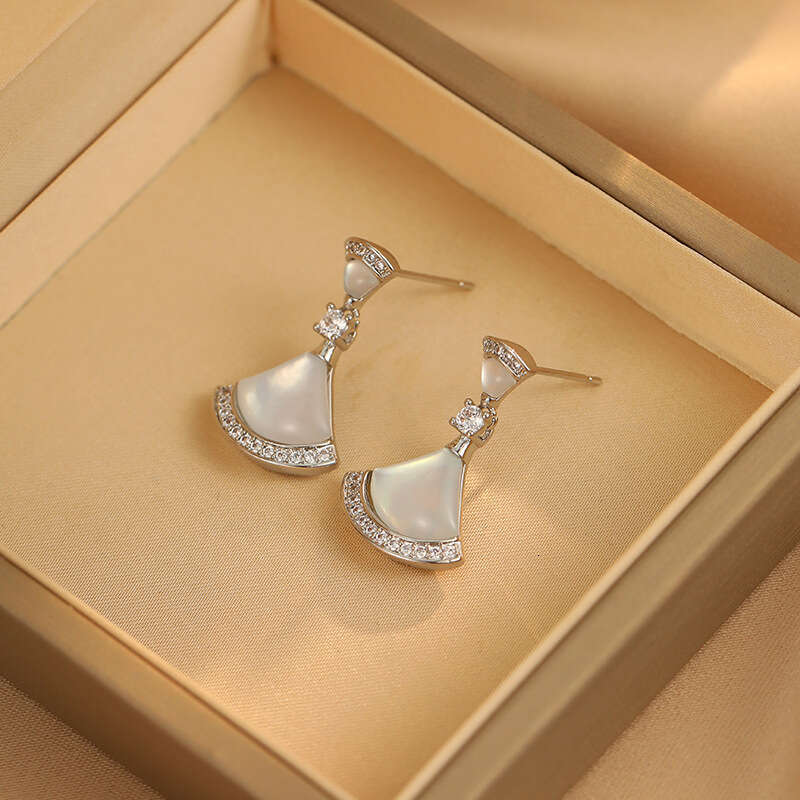 Fan-shaped Mother-of-Pearl Earrings for Women, High-end Style, Elegant Studs, New Fashionable Versatile Exquisite Design Ear Jewelry