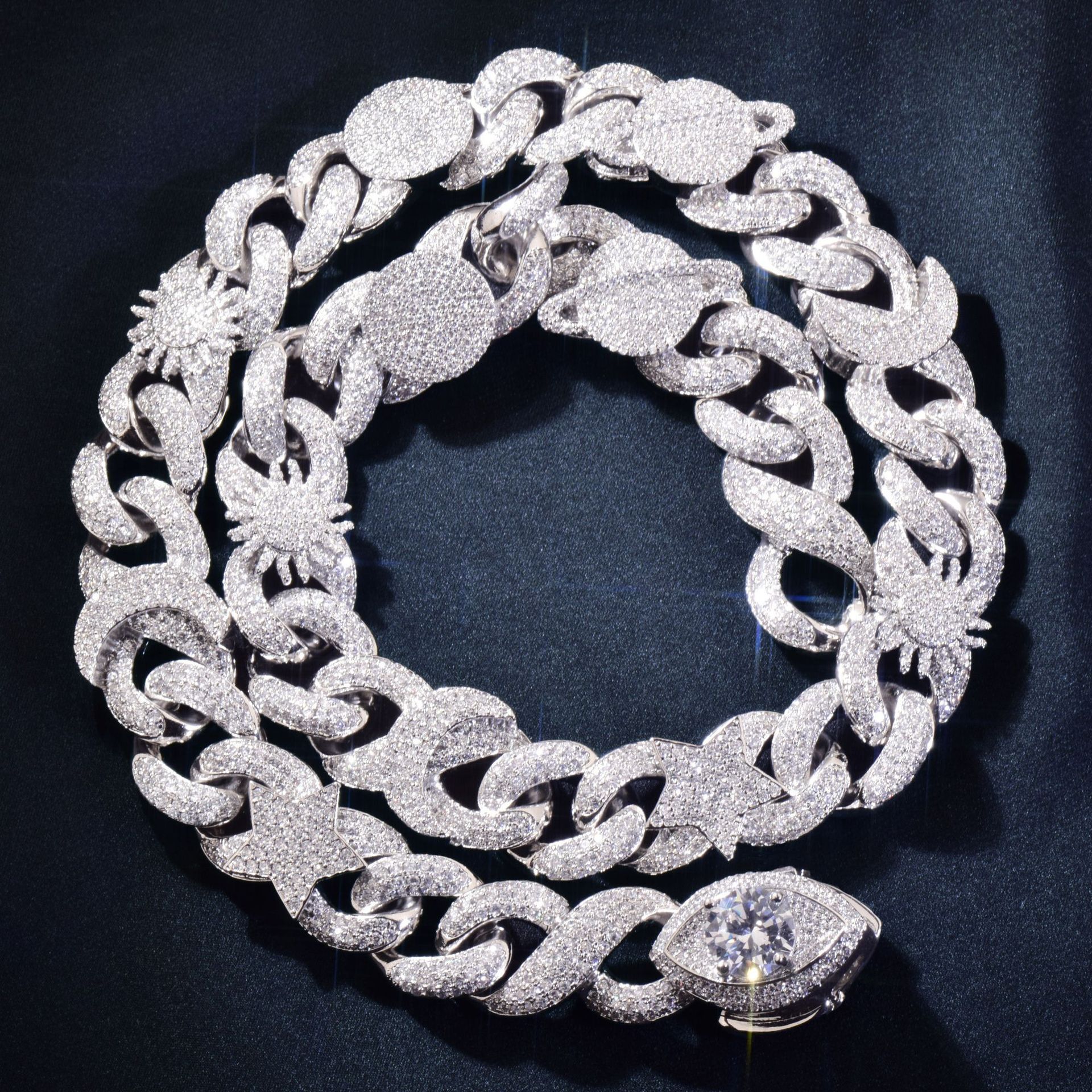 New Release Hip Hop Star Moon Eye Buckle Cuban Chain VVS Moissanite Iced Out Collarbone Choker Statement Jewelry Pass the diamond tester