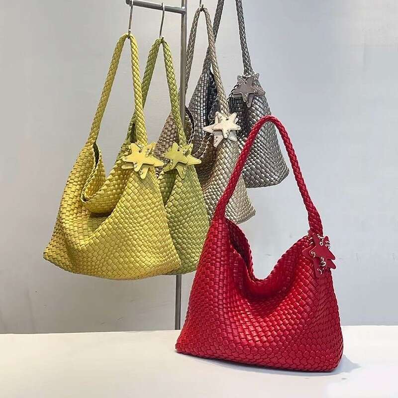 Free shipping fashion designer bag Luxury bag Red Handwoven Bucket Women's Handbag Commuter Underarm Shoulder Large Capacity Tote Bag