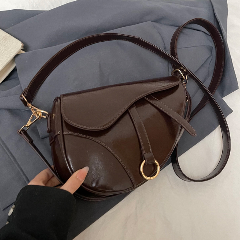 Designer Bag Saddle Bag Shoulder Bag Crossbody Luxury Bag Purse Handbag Tote Fashion Crossbody Black Saddle Bag Hot Designer 2025 Womens Tote Bag 006