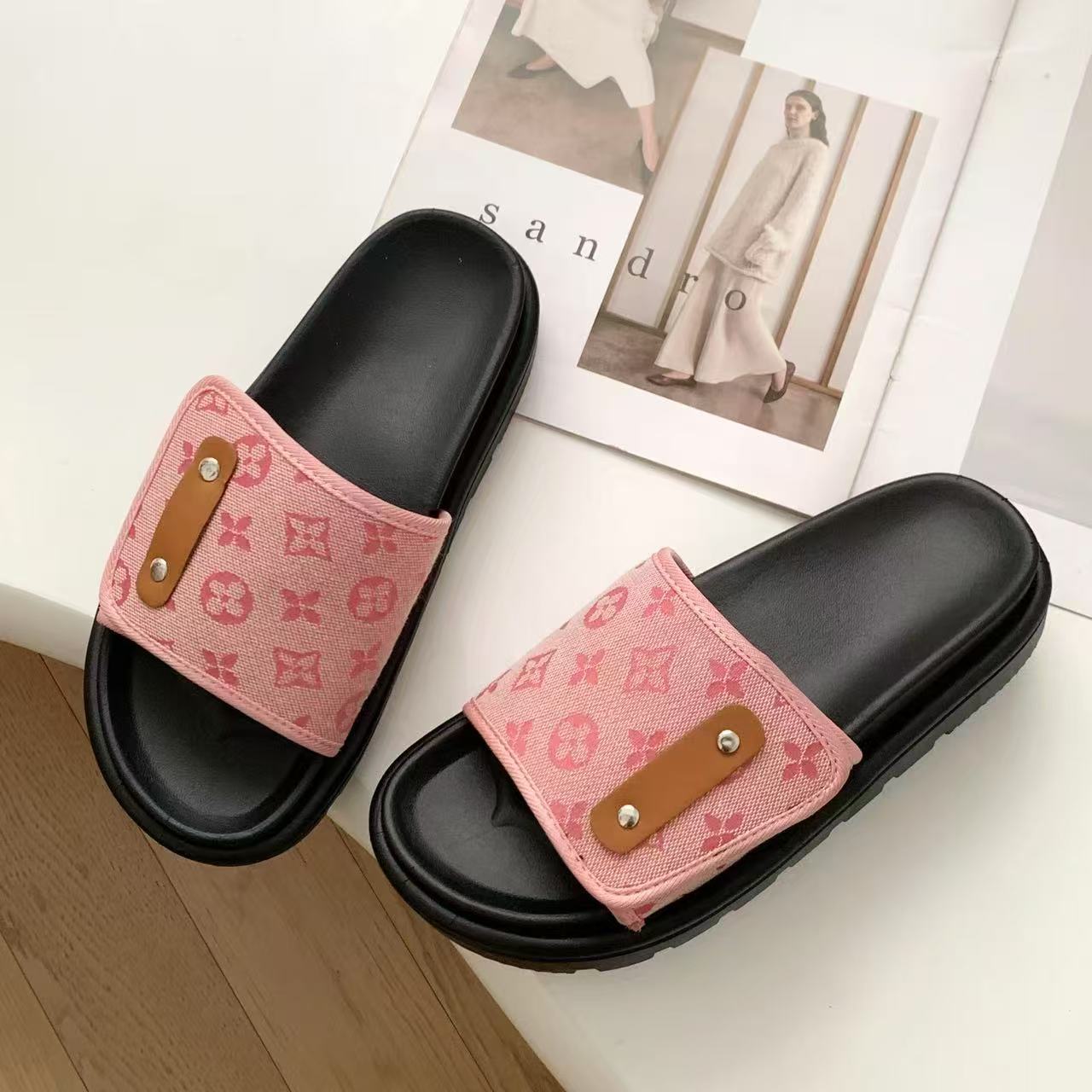 new free shipping designer slippers outdoor indoor casual sandals breathable beach shoes fashion vintage sliders for woman black blue pink coffee