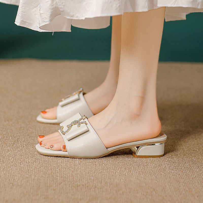 hot free shipping designer luxury Slippers 2025 new breathable and comfortable sandals Casual outdoor indoor vintage sliders
