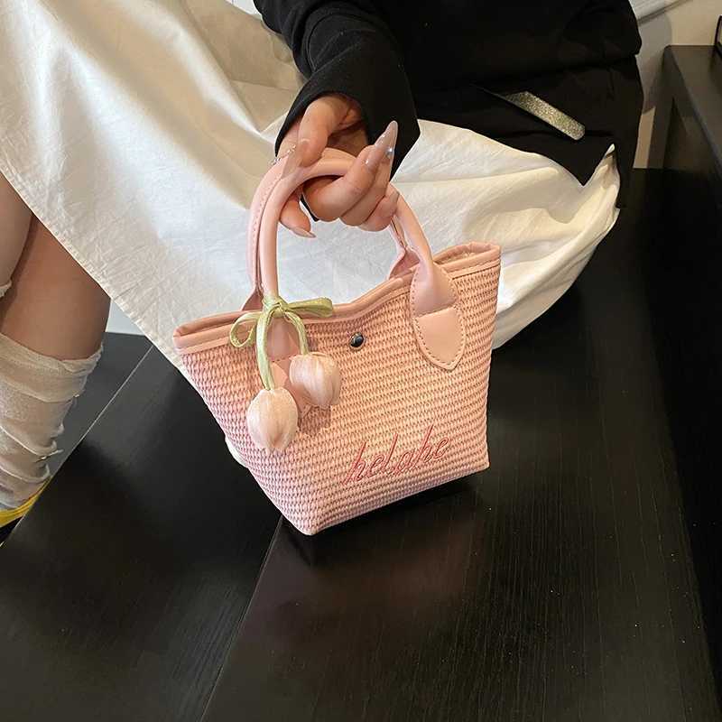 Hand-woven bag 2025 new trendy seaside vacation casual handbag crossbody bag beach straw woven bag cute and fresh XJ250627