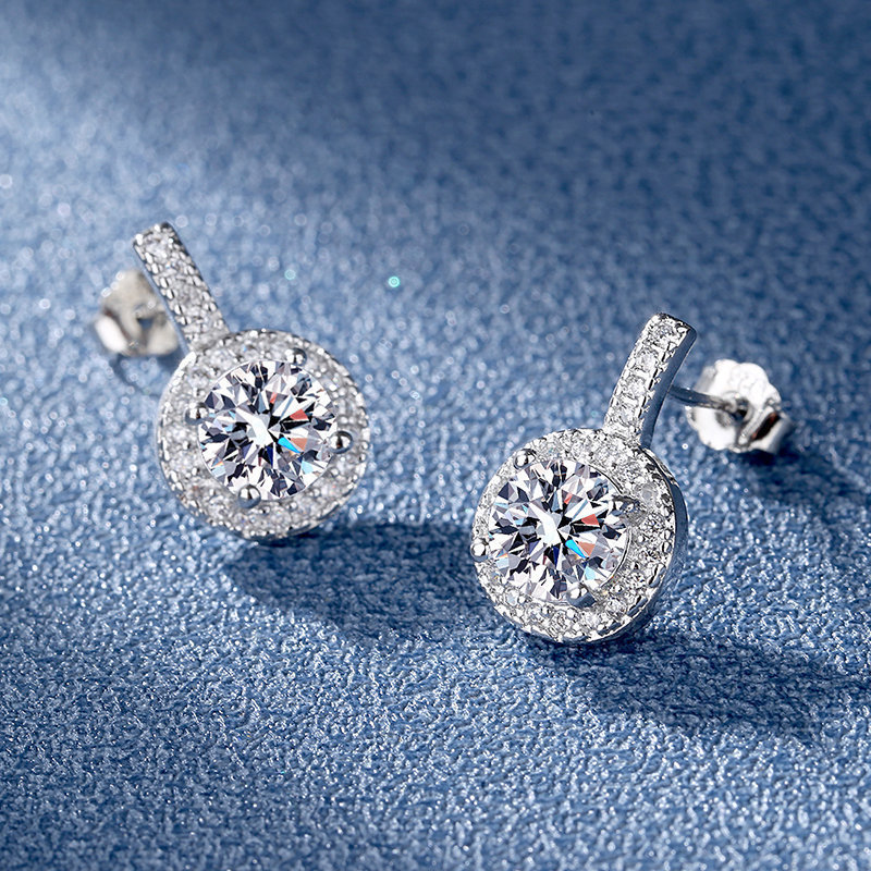 Rulalei Ins Top Sell Stud Earrings Luxury Jewelry Pure 925 Sterling Silver Round Cut 1Ct White Lab Moissanite Diamond Party Women Elegant Lady Ear Gif