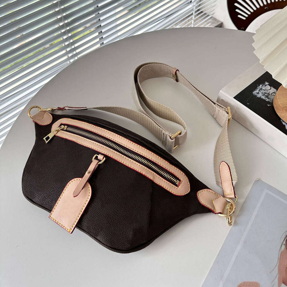 luxury Designer Shoulder Bag men women bumbag messenger bag quality chest pack unisex fashion crossbody Waist handbag Wallet card bag key bag Cycling bags