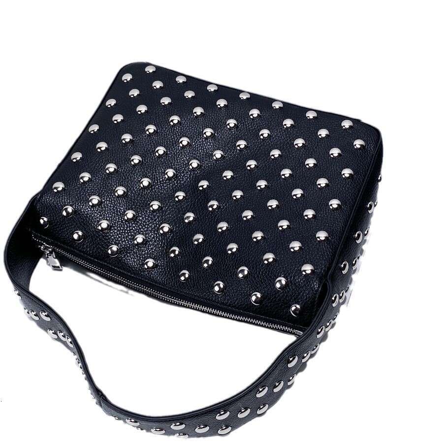 designer bags New Niche Design Rivet Fashion Basket Metal Tech Sense Single Shoulder Zipper Women's Bag