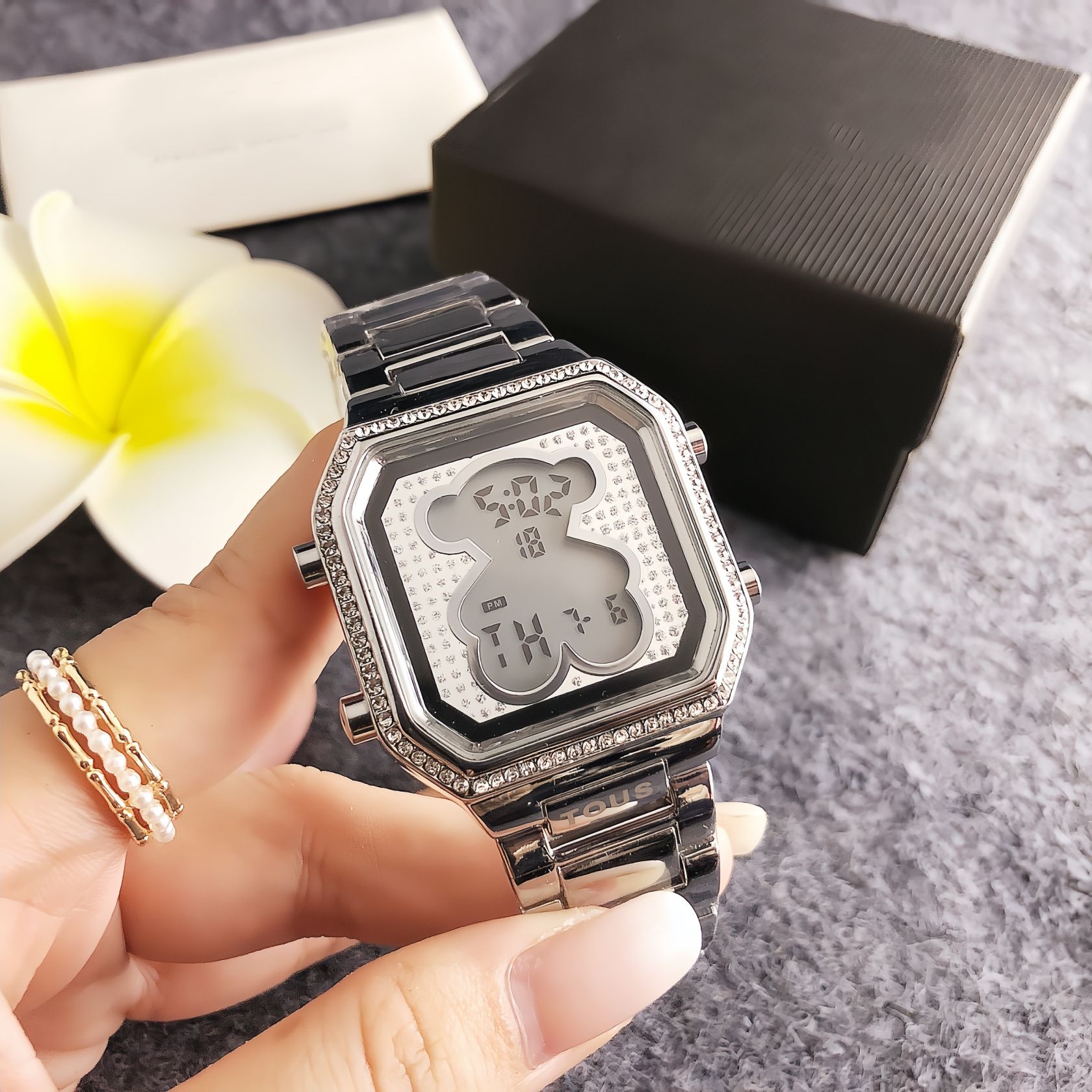 New Arrival Fashion Women Men Silver Rose Gold Pink Stainless Steel Color Zircon Bear Electronic Watch Square Wire Pulsera Span Jewelry