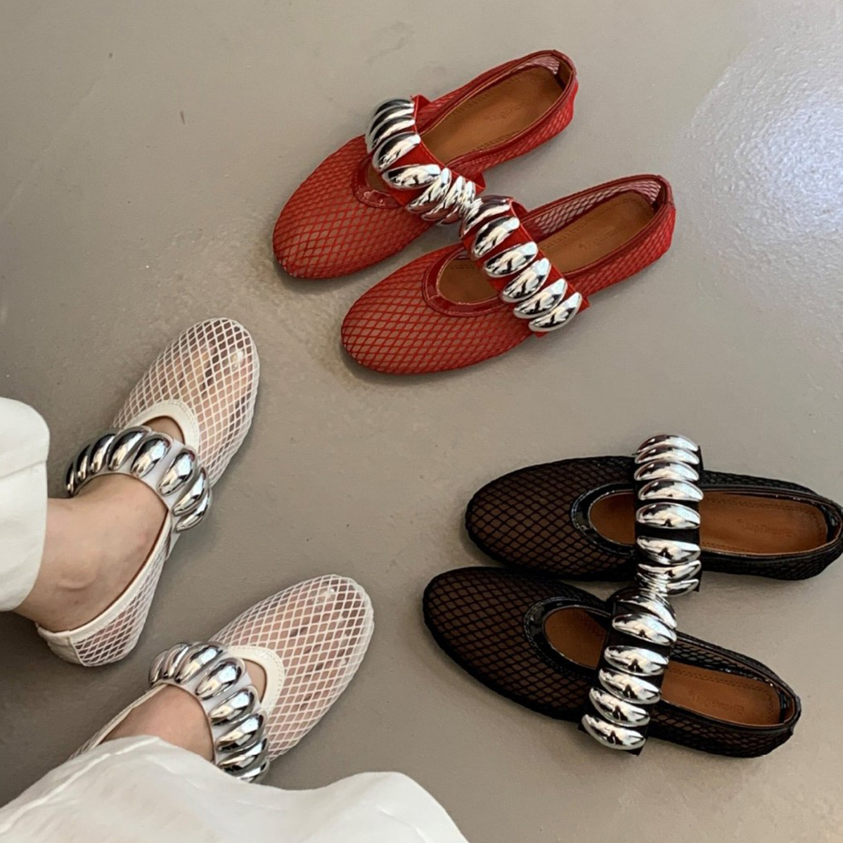 designer sandals women summer sandal woven mesh flats heels luxury shine metal buckle elastic bands black white red anti-skid sandale comfort daily wa