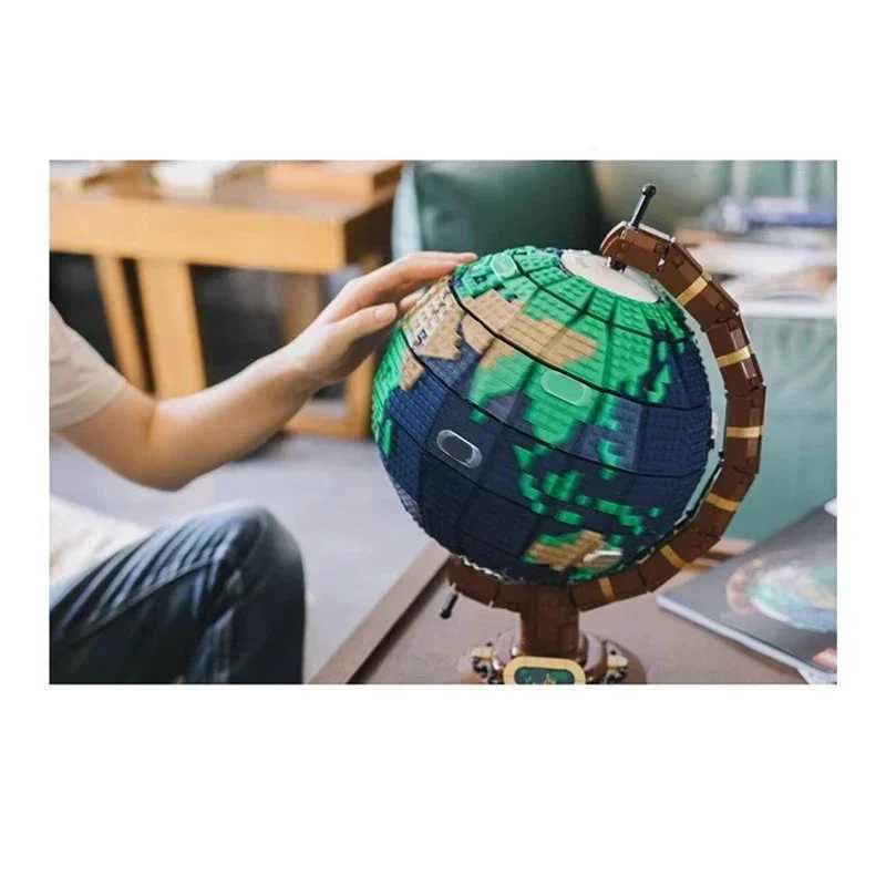 New product 2585PCS creative globe map model building block technology MOC building block creative assembly childrens toy birth Y250627