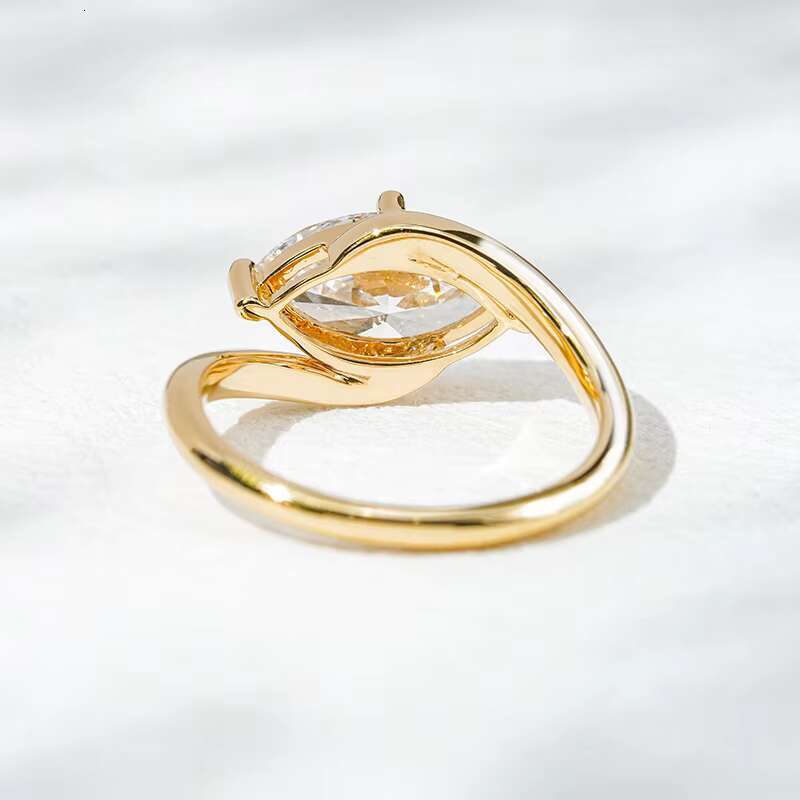 Starsgem Special Design 2CT Marquise Cut DEF VS VVS Lab Grown Diamond Engagement Ring IGI Certified