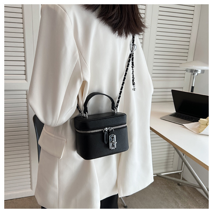 Free shipping new designer Shoulder totes Bags womans ladies flap lady fashion casual Latch handbag women crossbody Underarm armpit bag