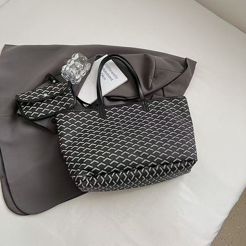2025 Designer bag tote bag double-sided dual-use calf leather tote bag shopping bag single shoulder handbag mini women's green version beach bag 