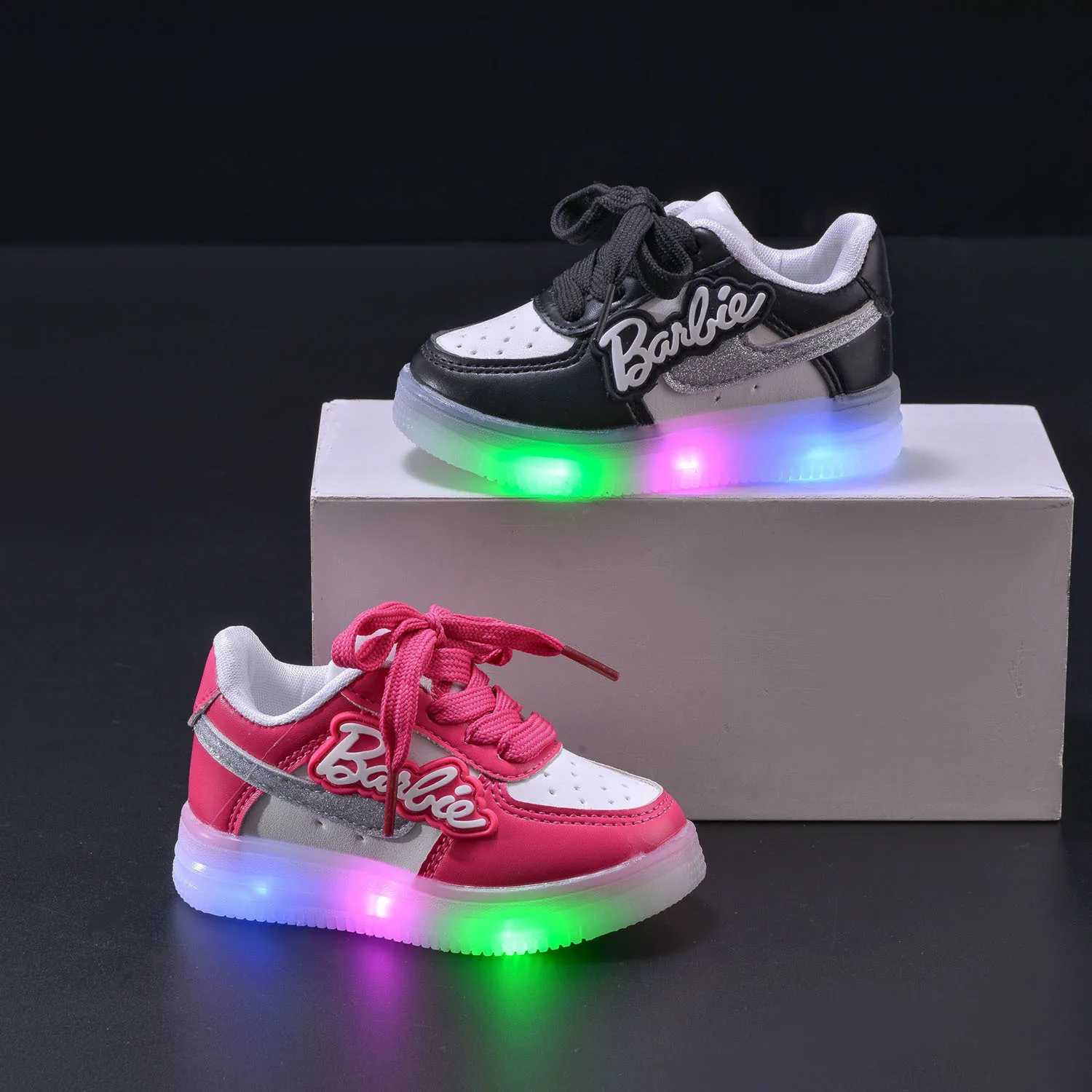 Girls Light-Emitting Sneakers Board Shoes Breathable Leather Casual Shoes Fashion LED Shine Running Shoes XJ250628