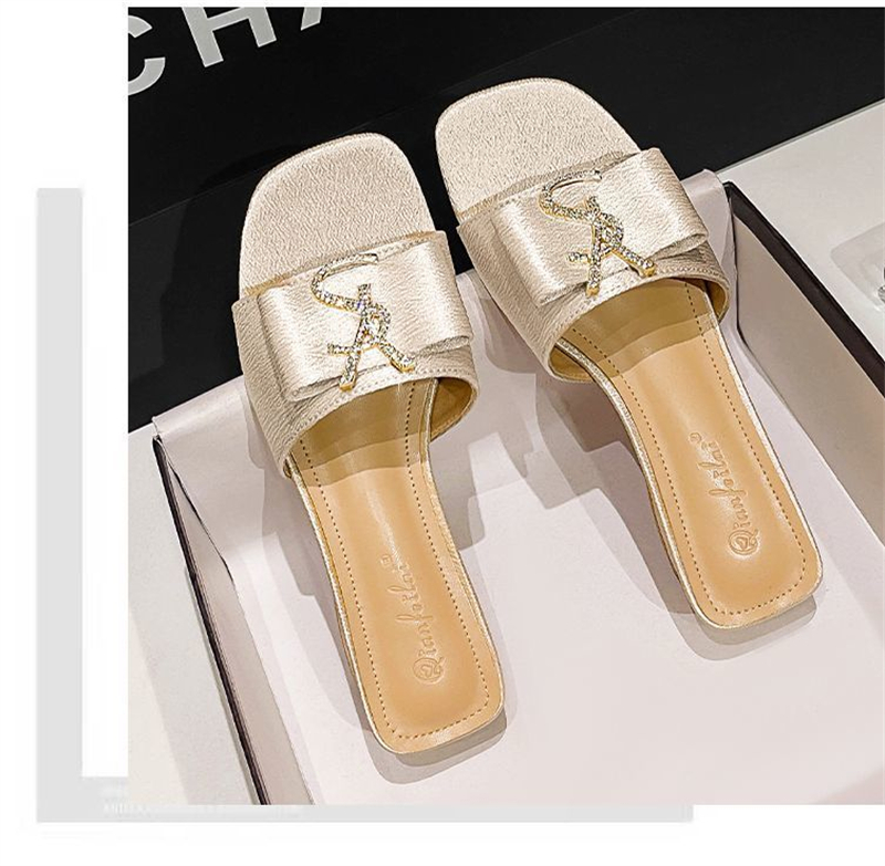 hot free shipping designer luxury Slippers 2025 new breathable and comfortable sandals Casual outdoor indoor vintage sliders