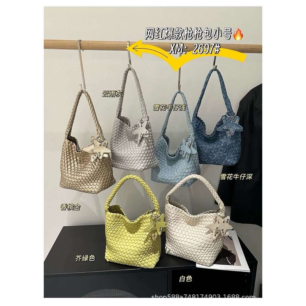 Free shipping fashion designer bag Luxury bag Red Handwoven Bucket Women's Handbag Commuter Underarm Shoulder Large Capacity Tote Bag