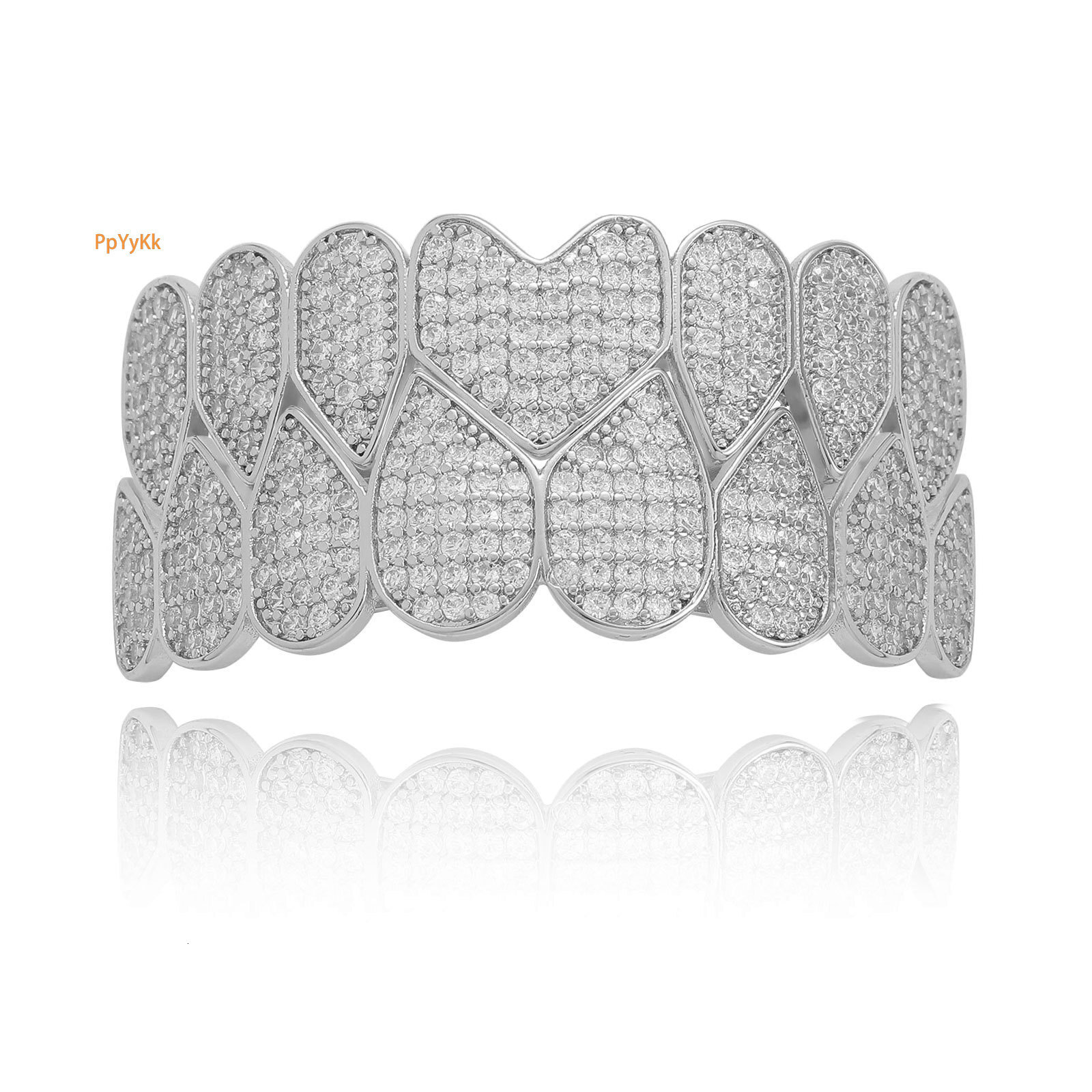 New Arrival Trendy 8-teeth Heart-shaped Diamond-encrusted Luxury Hip Hop Halloween Tooth Grillz Accessories