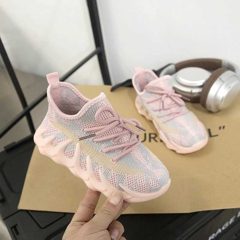 2025 Autumn Sles Boys Sneakers Childrens Shoes Breathable Mesh Shoes Fly Weaving Girls Casual Shoes Soft Sole Baby XJ250628
