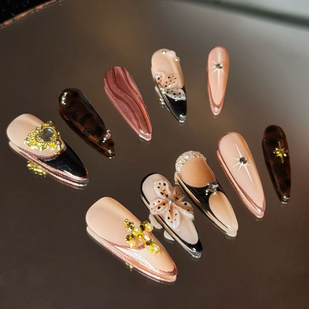 Premium Handcrafted Press-On Nails - Durable and Reusable for Fashionable Convenience