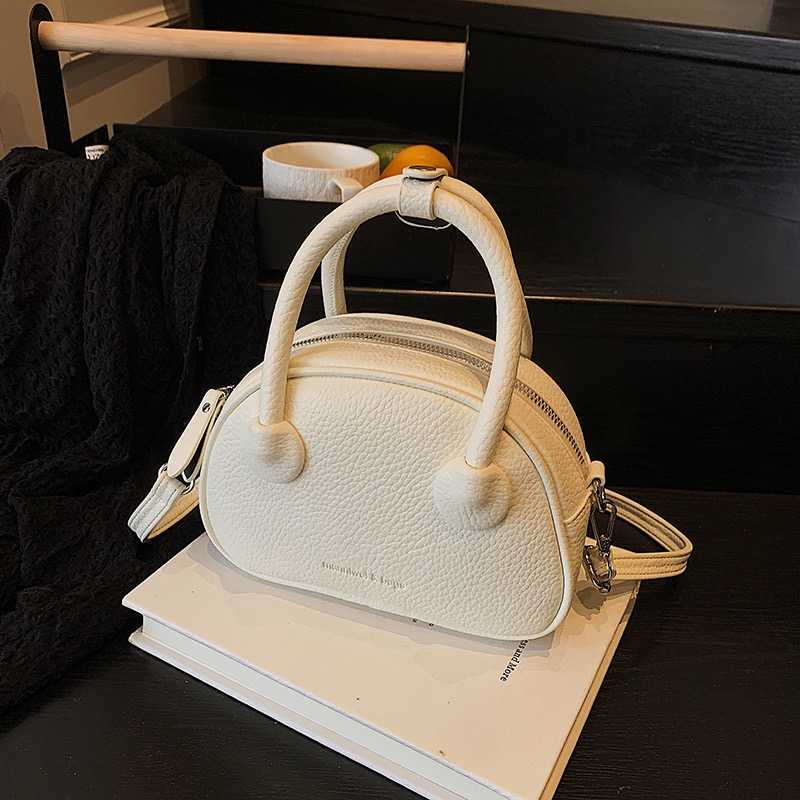 Commuter large capacity handbag niche high-end womens integrated shoulder bag Y250121