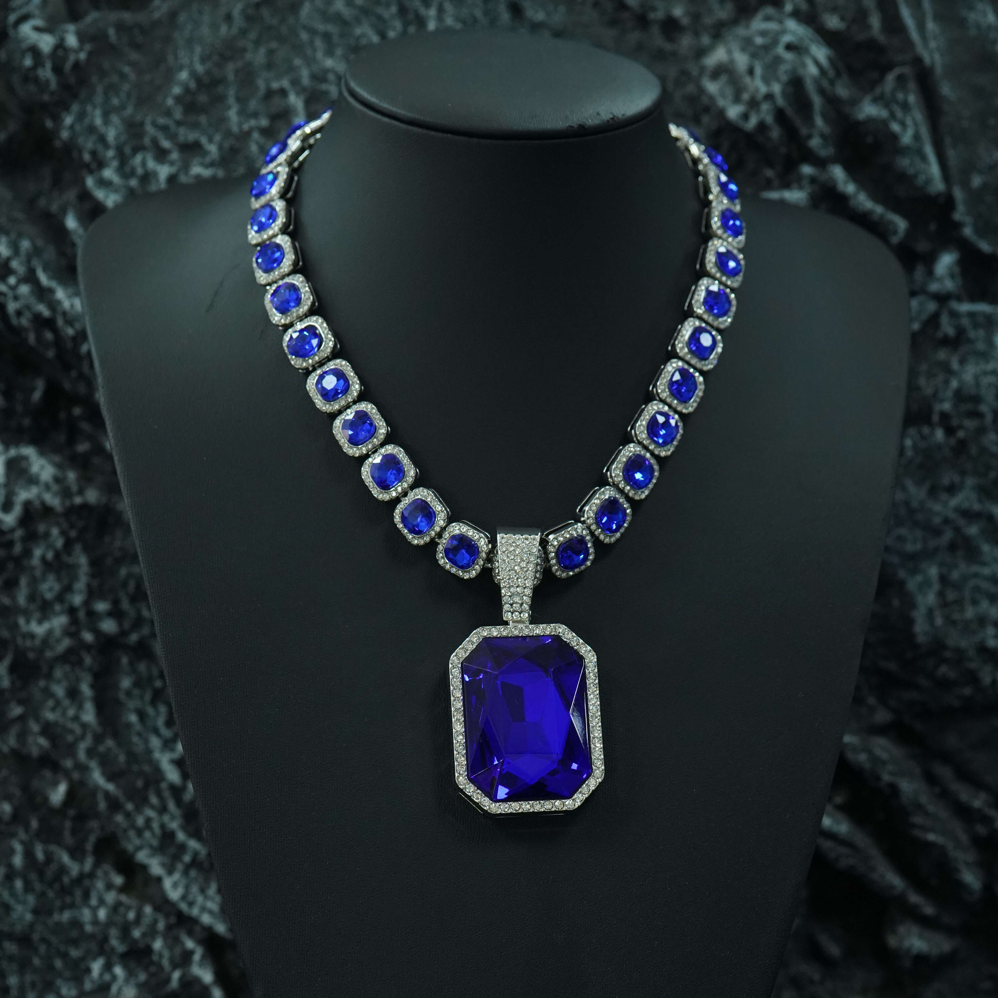 Mens Classic Iced Out Necklace Jewelry Colorful Diamond Cuban Chain with Big Gem Stone Pendant for Party for Children