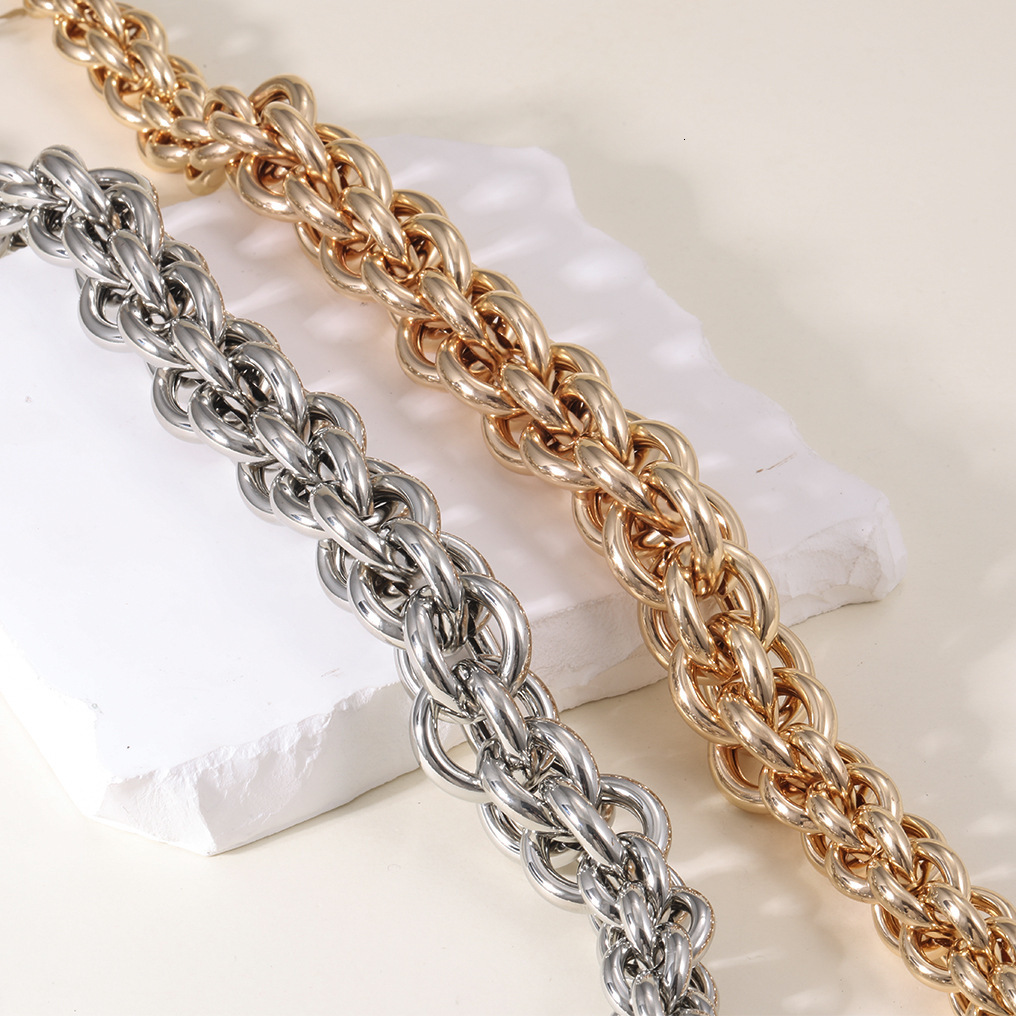 Free shipping designer jewelry European and American Hip-Hop Exaggerated Jewelry Heavy Metal Chain Single Layer Necklace Geometric Simple Clavicle Cha