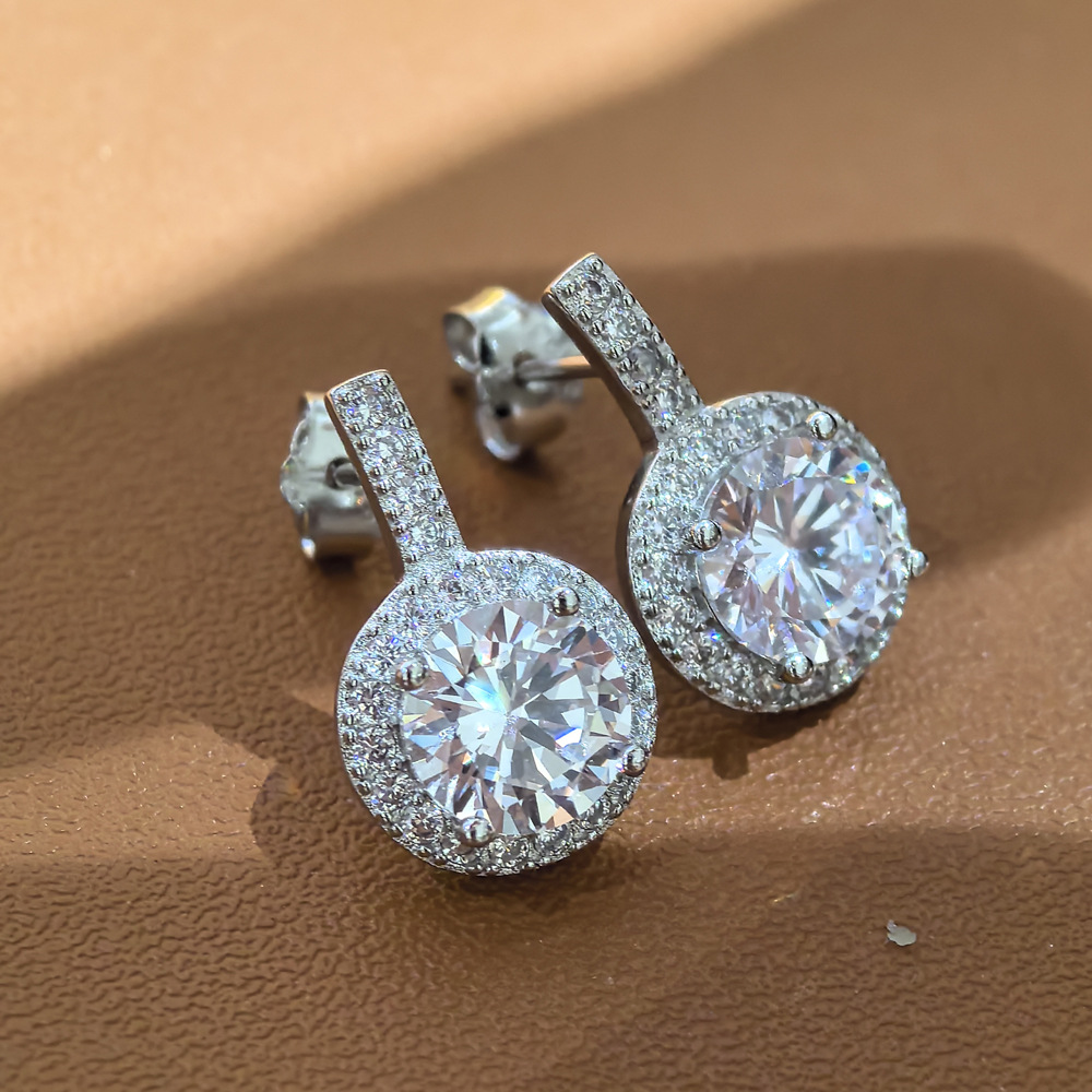 Rulalei Ins Top Sell Stud Earrings Luxury Jewelry Pure 925 Sterling Silver Round Cut 1Ct White Lab Moissanite Diamond Party Women Elegant Lady Ear Gif