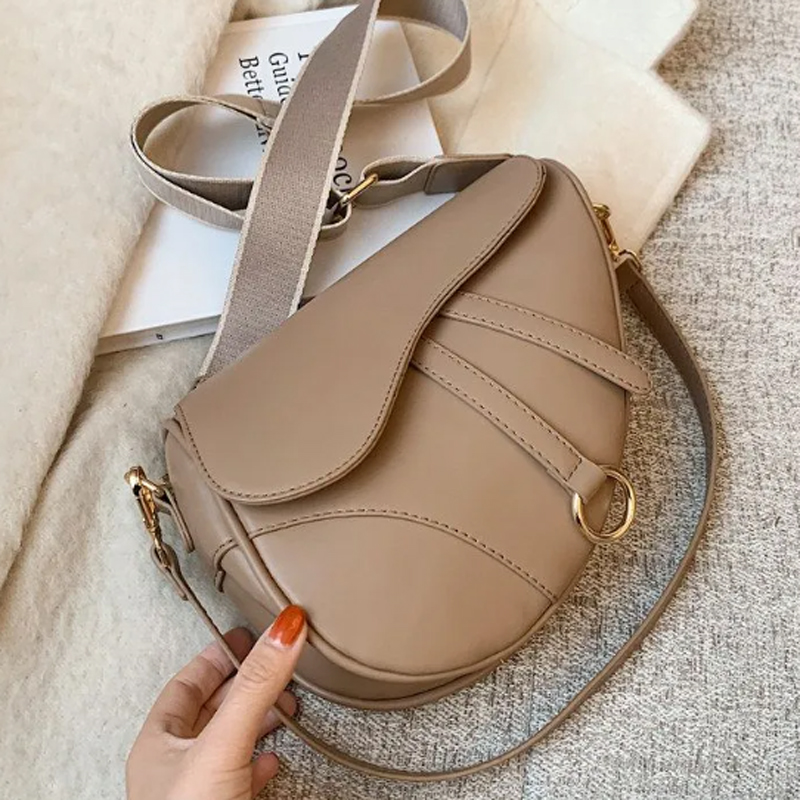 Designer Bag Saddle Bag Shoulder Bag Crossbody Luxury Bag Purse Handbag Tote Fashion Crossbody Black Saddle Bag Hot Designer 2025 Womens Tote Bag 006