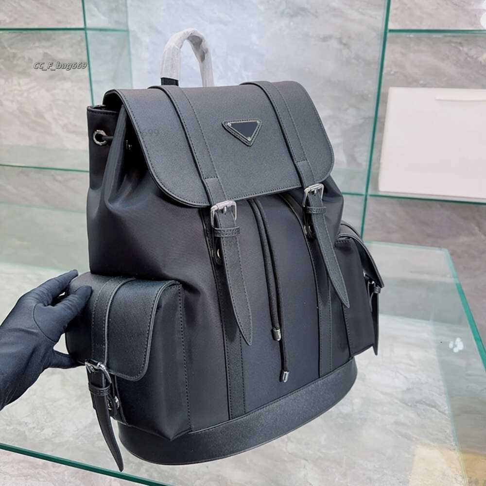 2025 Backpack Style Designer Nylon Backpack Men Womens Triangle Ruck Sack Luxury Backpacks Womans Rucksack Handbags Purse Fashion Tote Bags Brand Wallet Handbag