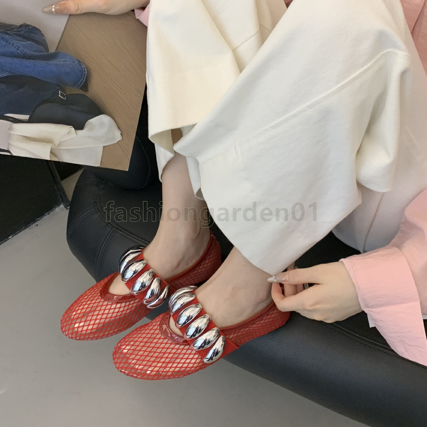 designer sandals women summer sandal woven mesh flats heels luxury shine metal buckle elastic bands black white red anti-skid sandale comfort daily wa