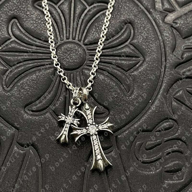 Fashion Chrome Designer Mini black Cross Pendant Charm with Rope Chain chrono Necklace Hip Hop Women Men Full Paved Cubic Zirconia Daily chrime Gift Jewelry 54f