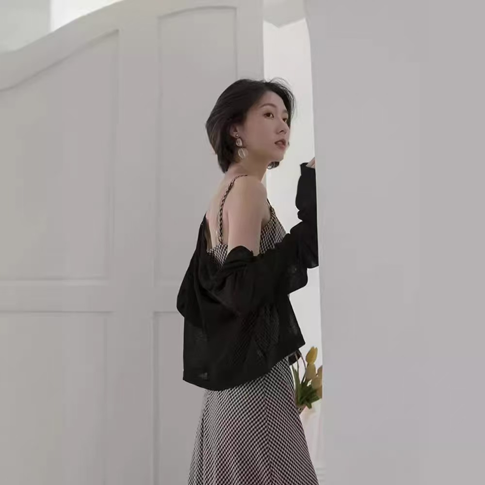 K1158 Ice silk small knitted cardigan thin women's shawl summer suspender skirt with air conditioning blouse short long-sleeved sun protection ja