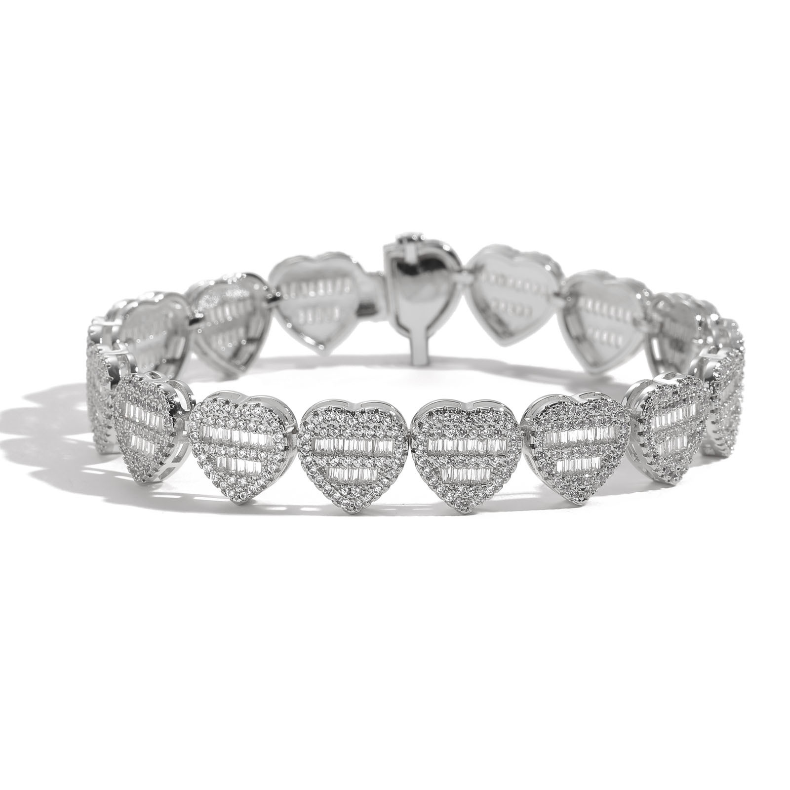 New Luxury VVS Moissanite Iced Out Heart-Shaped Bracelet Copper Inlaid Zircon Hip Hop Unisex Trendy Statement Jewelry Passes the Diamond Tester