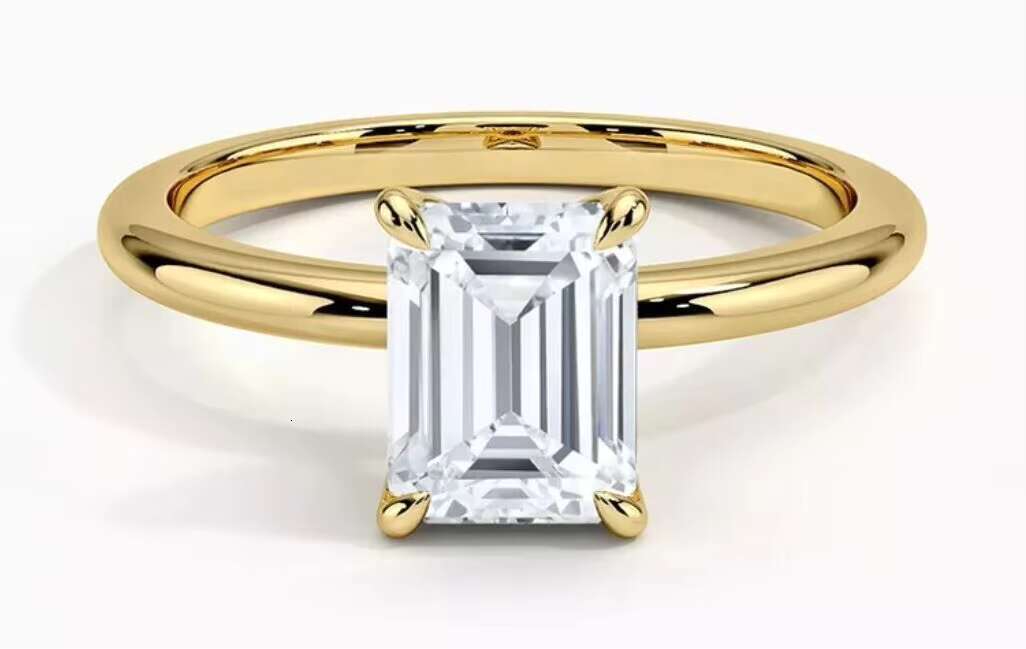 Mejuri Jewelrys Unique Designs Sterling Silver 925 Moissanite Ring with Round Cut Diamond Gold Plated