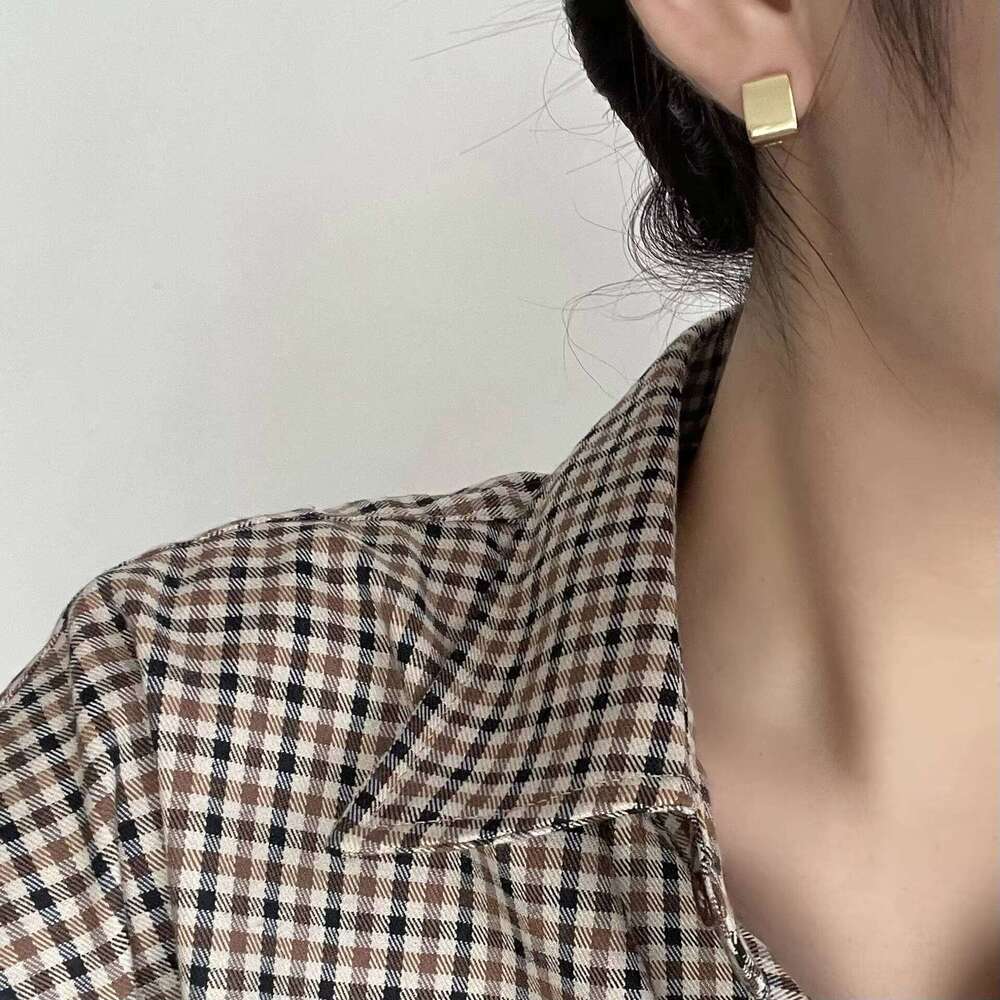 Sterling Sier Square Wide Edition Hies Earring Button Ear Nail Fashion Woman Hoop Earrings