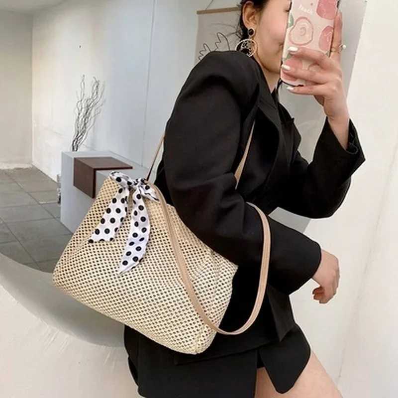 Straw Woven Large Capacity Fashionable Scarf Handbag Spring New Versatile Ins Single Shoulder Armpit Bag Tote Bag Bucket Bag XJ250627