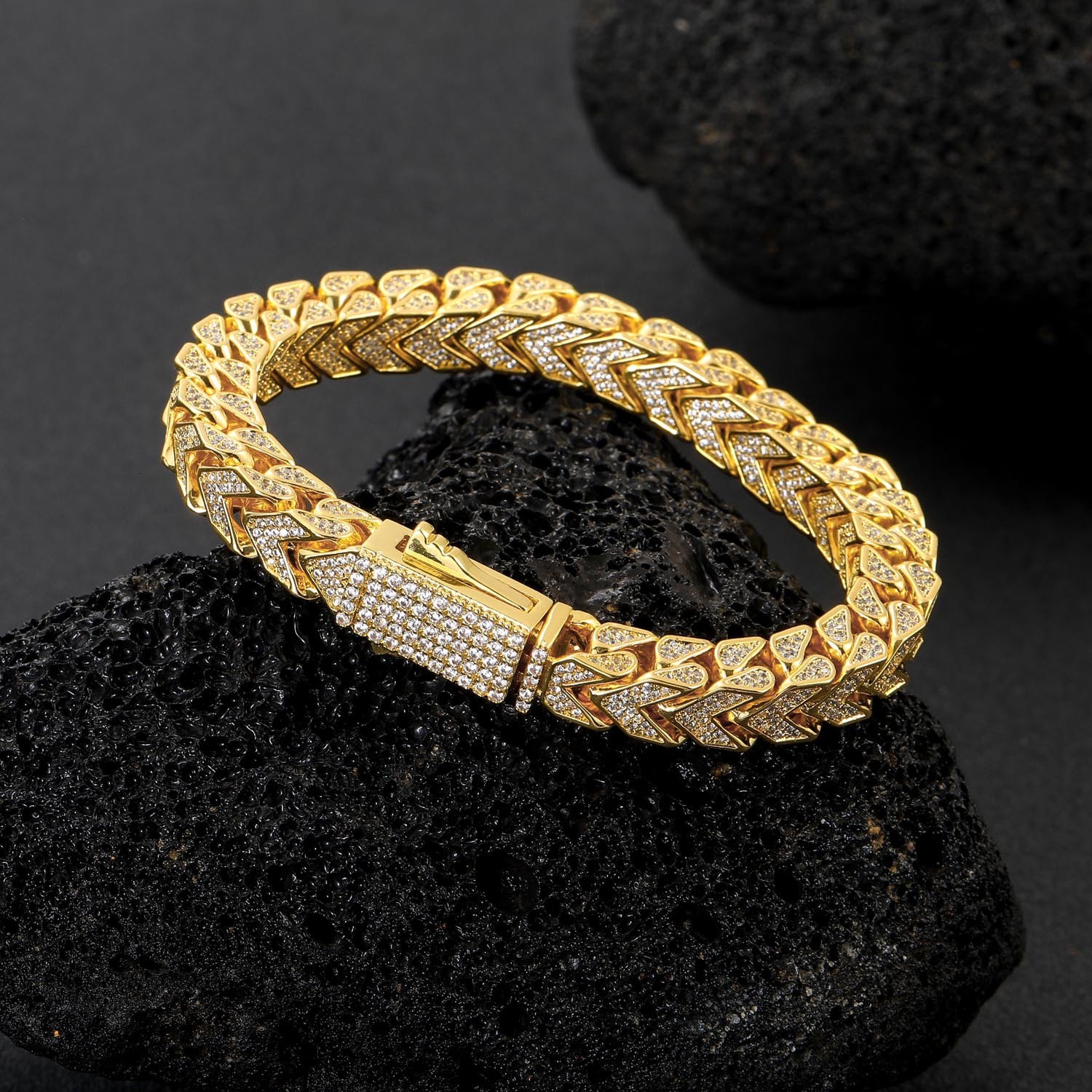 New Arrival 8mm V Shaped Chain Iced Out 4 Sided Moissanite Reversible Pattern Hip Hop Men's Bracelet Bling Statement Piece Passes the diamond tes