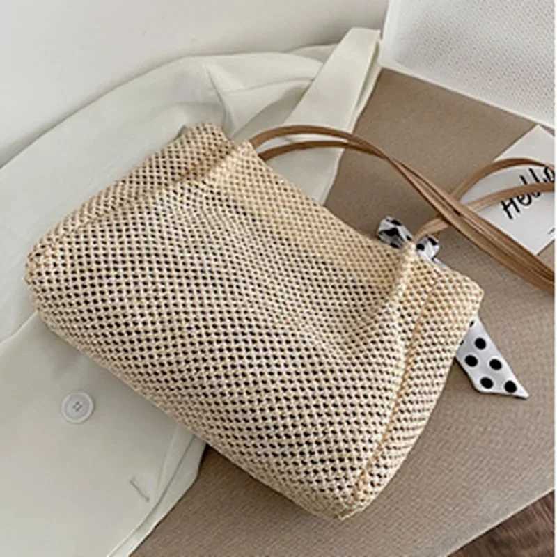 Straw Woven Large Capacity Fashionable Scarf Handbag Spring New Versatile Ins Single Shoulder Armpit Bag Tote Bag Bucket Bag XJ250627