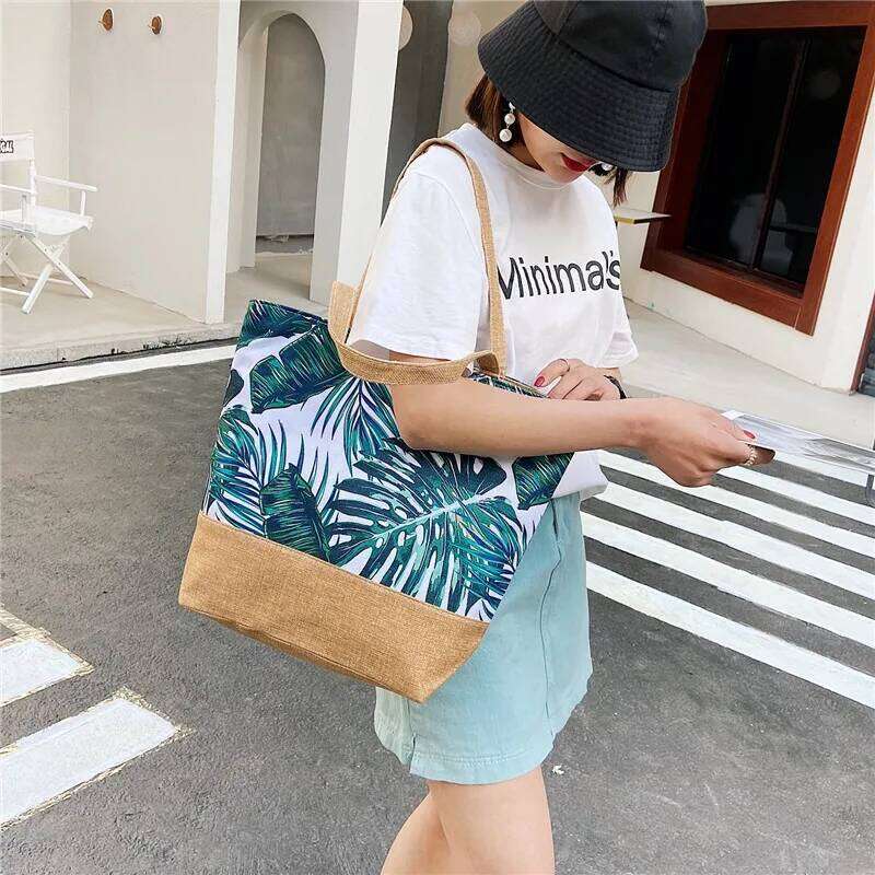 Women's Messenger Leaves Printed Canvas Handbags Large Capacity Totes 2022 Fashion Ladies Portable Zipper Beach Shoulder Bag