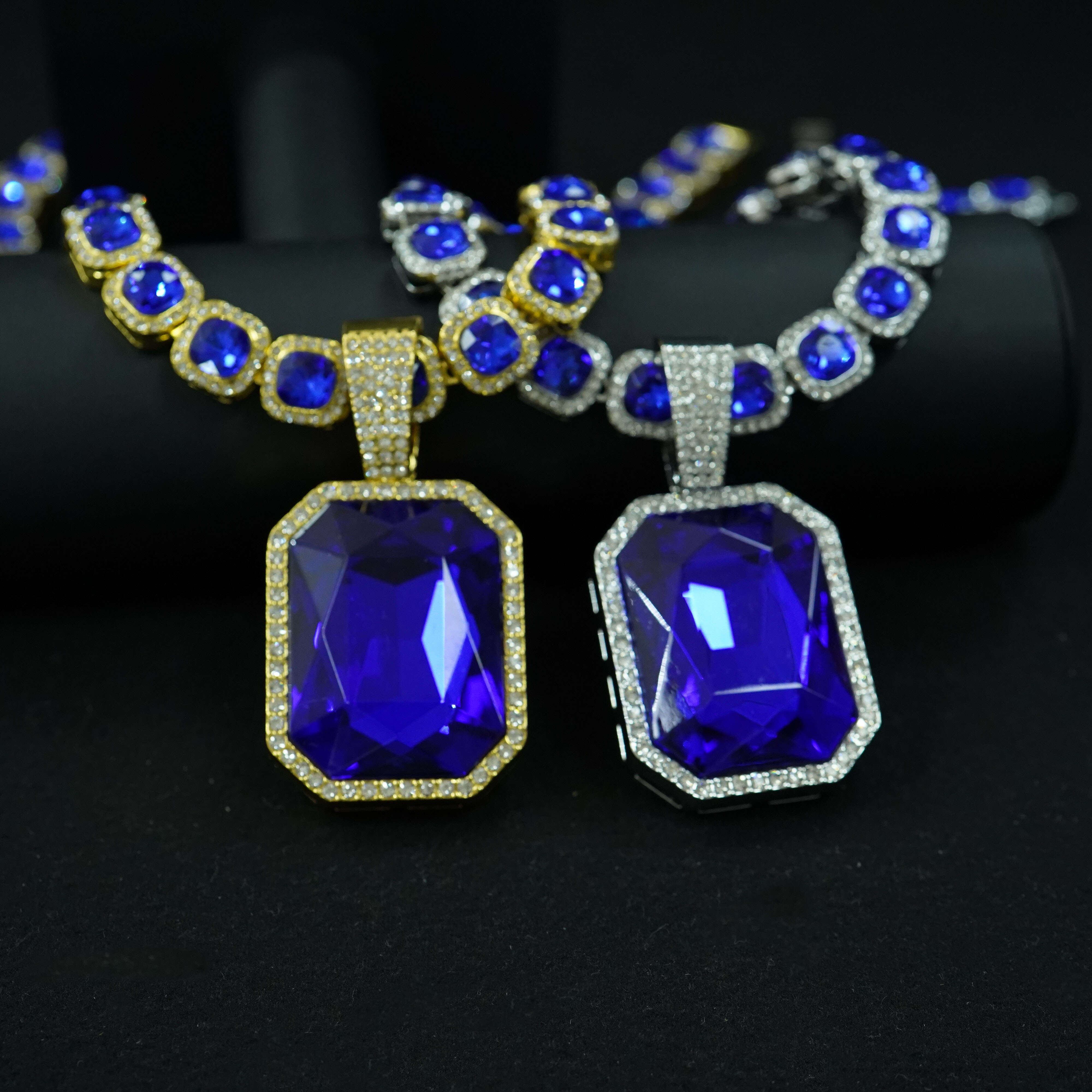 Mens Classic Iced Out Necklace Jewelry Colorful Diamond Cuban Chain with Big Gem Stone Pendant for Party for Children