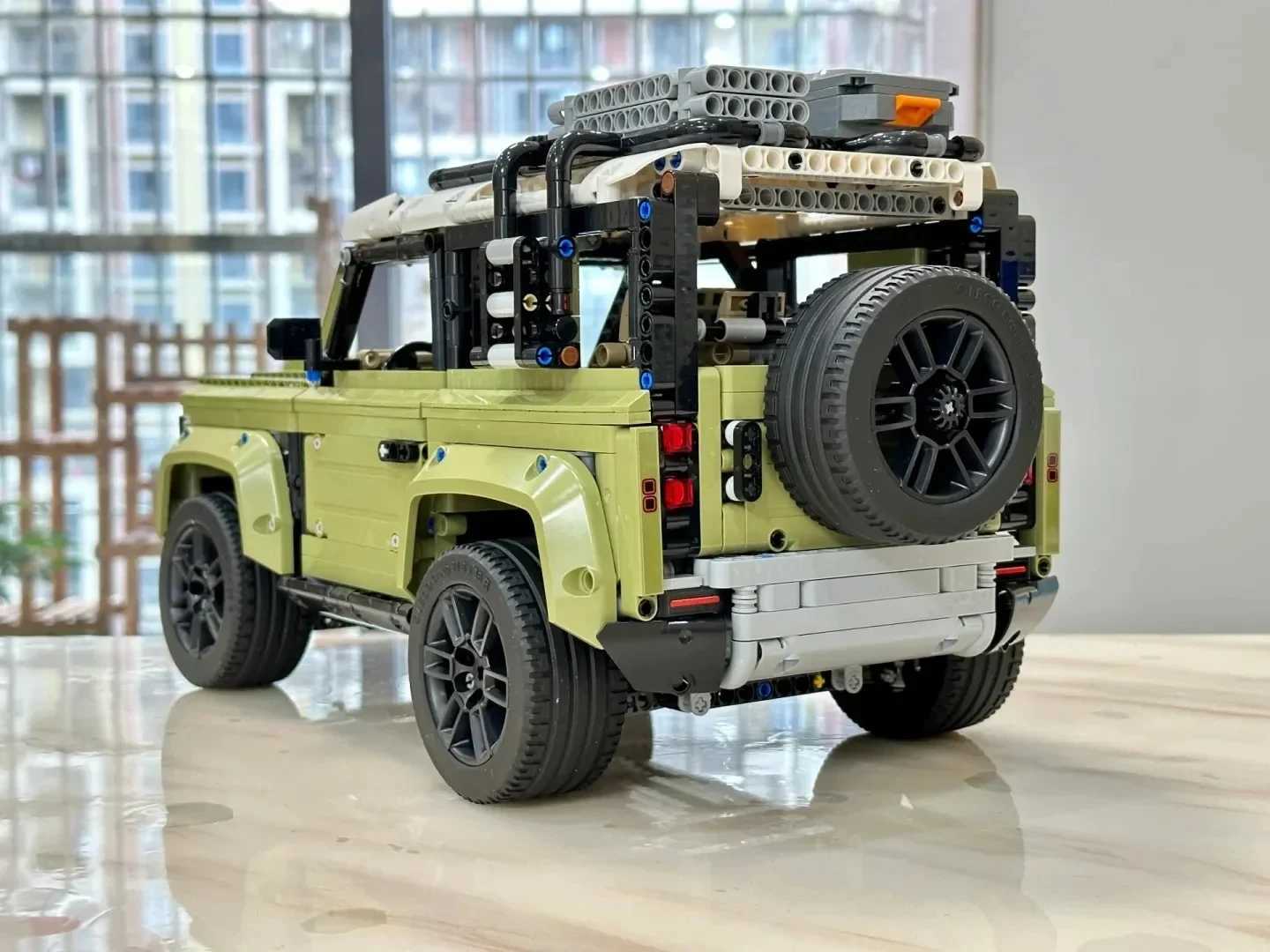 2573PCS Technical Land Off-road Defender Sports Car Building Blocks MOC Bricks for Boys Vehicle Toys Gift For Children Y250627