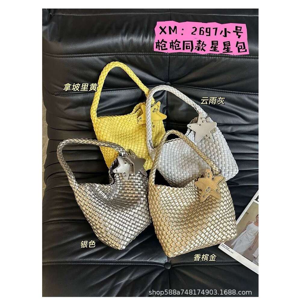 Free shipping fashion designer bag Luxury bag Red Handwoven Bucket Women's Handbag Commuter Underarm Shoulder Large Capacity Tote Bag