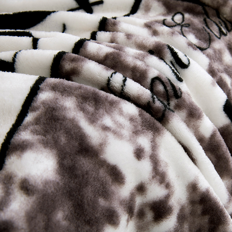 Designer Free shipping new Popular trendy brand flannel blanket office air conditioner blanket casual travel sofa blankets summer blanket