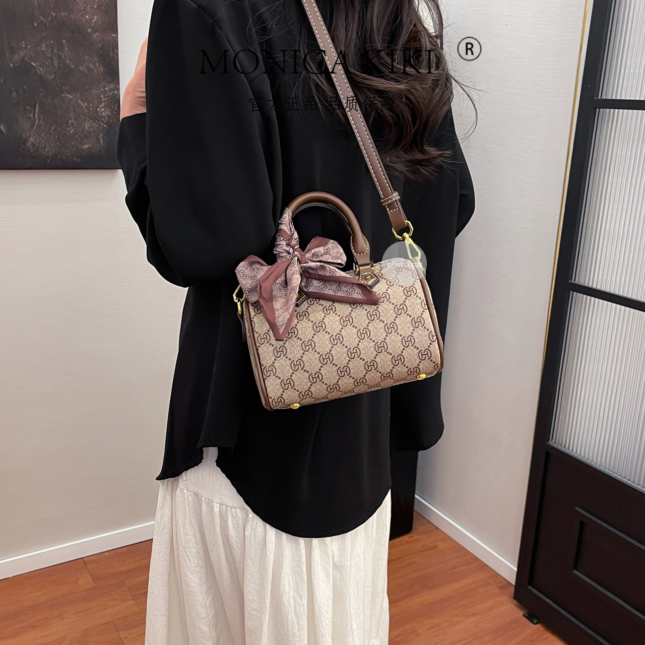 Free shipping designer bag Boston Gray High-End Luxury Commuter Handbag Women Bag 2025 New Crossbody Pillow Bag