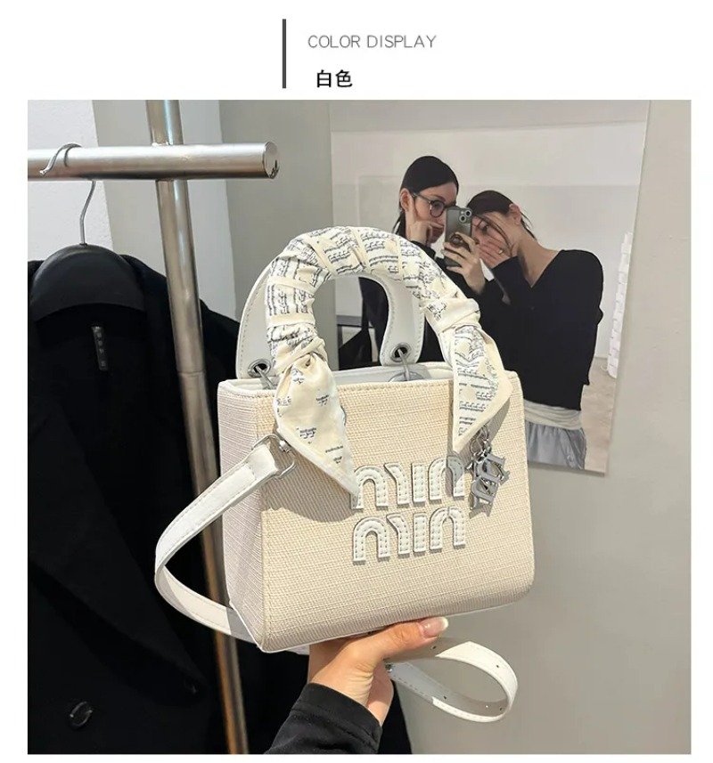 Designer Bag Shoulder Bag 2025 New Luxury Square Handbag for Women Hot Selling Free Shipping Fashionable Diana Scarf Shoulder Bag Crossbody Bag
